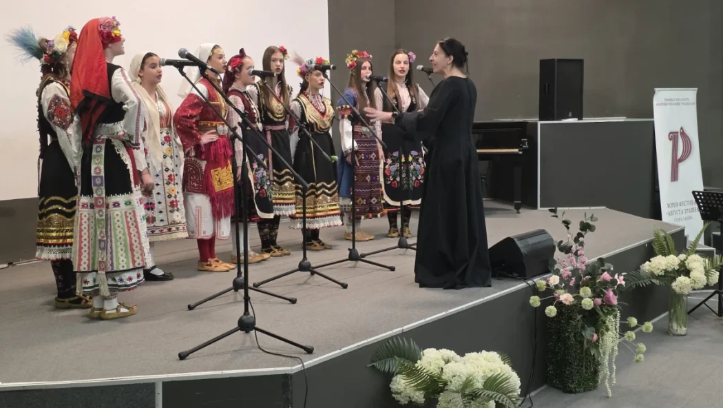„Родина-1860“ трупа награди: „Усмивки“ с четири първи места, „Жарава“ с GRAND PRIX
