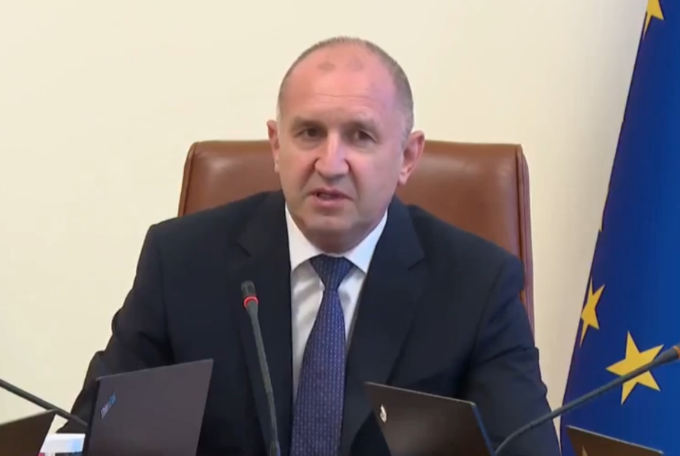 Румен Радев обяви голяма реформа: Създават ИА „Автомобилен транспортен оператор“