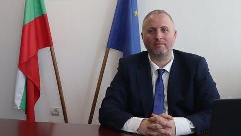 Областният управител на Стара Загора, Калоян Дамянов: Димовци е защитено, но пожарът остава сериозен