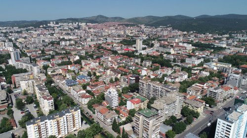 Стара Загора на 27 април: спектакъл за Априлското въстание, мистериозна пиеса и премиера на &bdquo;Вяра-Мяра&rdquo;