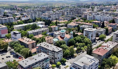 Какво да правите в Стара Загора на 4 април: литургия, куклен театър и арт събитие в зоопарка