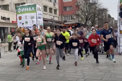 Старт на Маратон Стара Загора 2026: "Бягането &ndash; начин на живот" (СНИМКИ+ВИДЕО)