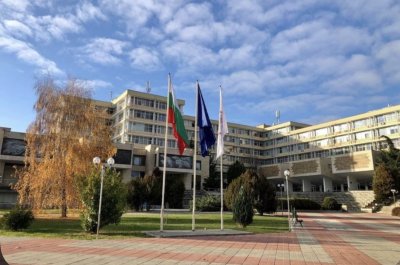 Икономическа несигурност, хазарт и страх при плащанията онлайн: студенти в Тракийския университет излизат с доклади