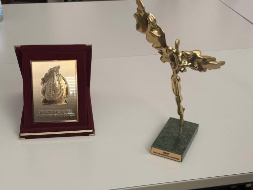 &bdquo;Икар&ldquo; за Стара Загора: Областният управител отличи кукления театър с почетен плакет