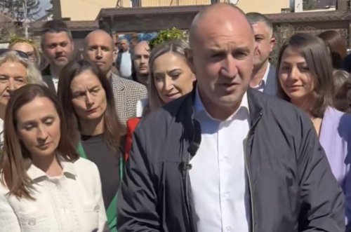 Лидерът на "Прогресивна България", Румен Радев, поздрави всички по случай Цветница (ВИДЕО)