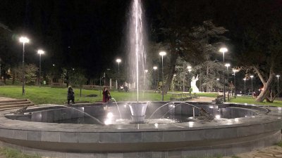 Кражба на кабел остави част от парк в Стара Загора без осветление