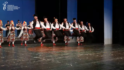 Ансамбъл &bdquo;Загоре&ldquo; представи &bdquo;Загорски мегдан&ldquo; в Бургас