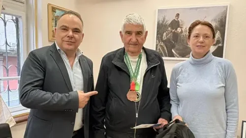 На 89 години и с медал: Иван Георгиев финишира 5 км и стана &bdquo;най-голям ентусиаст&ldquo; на Маратон Стара Загора 2026