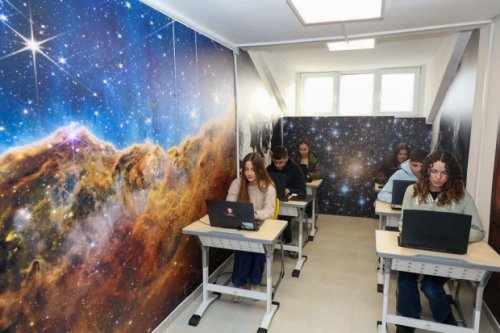 Ученици в Стара Загора влизат в космическа надпревара: конкурсът &bdquo;Моята любима планета&ldquo; с нова дата