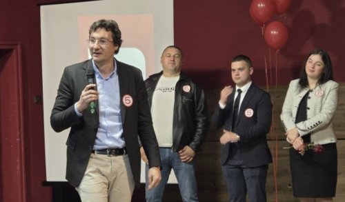 Зарков от Разград: Трябват депутати с компас, не послушници