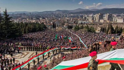 Стара Загора отбеляза 3 март с мащабен патриотичен фестивал &bdquo;Да съхраним българското&ldquo;