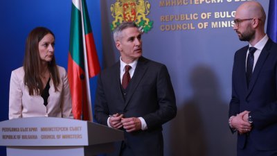 Кабинетът готви помощи заради поскъпването на горивата