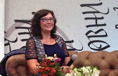 &bdquo;Четяща Стара Загора&ldquo; среща читателите със Свежа Дачева: новата ѝ книга търси &bdquo;ритуал&ldquo; за отваряне на сърцето