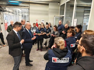 Гълъб Донев и представители на &bdquo;Прогресивна България&ldquo; се срещнаха с работници от &bdquo;Матрикс&ldquo; в село Ивайло