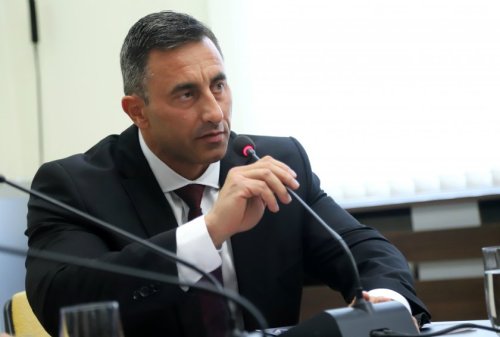 Премиерът: МС ще вземе решение за смяната на Спецов като особен управител на &ldquo;Лукойл&rdquo;
