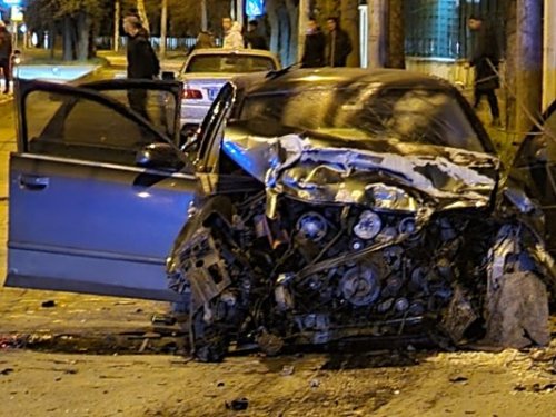 Трима младежи пострадаха при самокатастрофа в Стара Загора