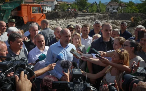 Правителството отрече да е имало ограничения за граждани и журналисти при визитата на Радев в Струмяни
