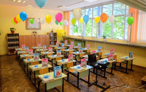 Електронният прием за първи клас в Стара Загора прегря: близо 1000 заявления за часове