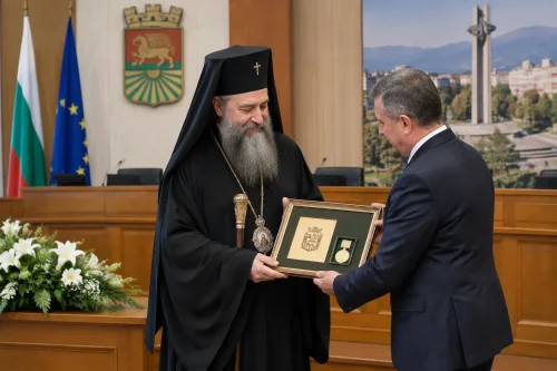 Общинският съвет отличи митрополит Киприан като почетен гражданин