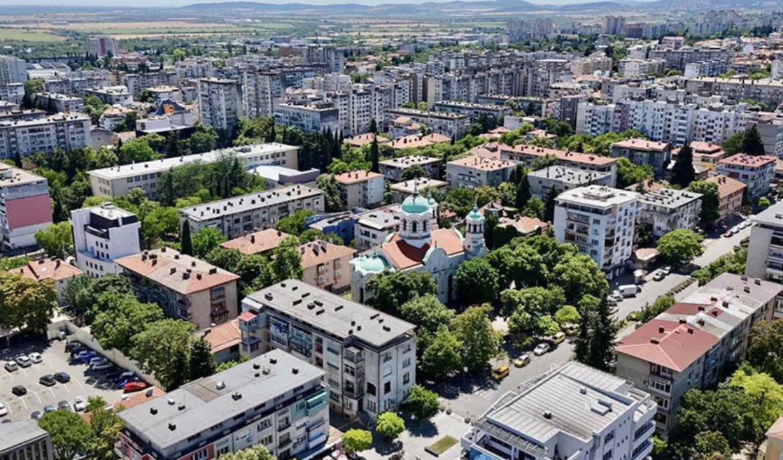 Какво да правите в Стара Загора на 4 април: литургия, куклен театър и арт събитие в зоопарка