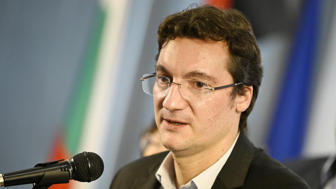 Крум Зарков към служебния кабинет: Споразумението с Украйна е „на тъмно“ и подлежи на контрол в парламента