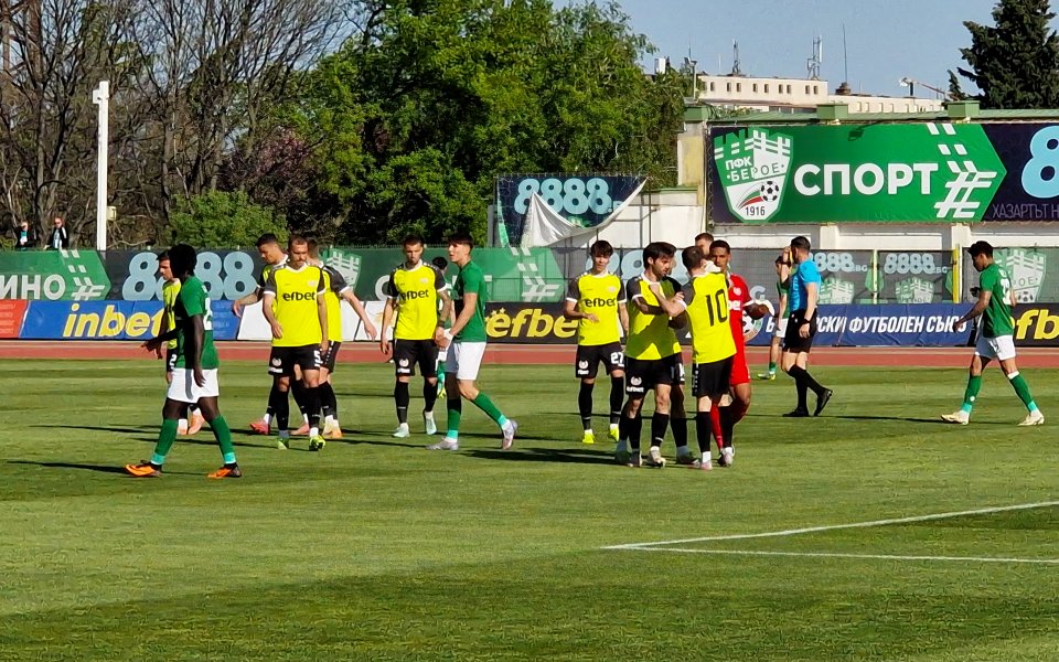 Берое се събуди след 0:2 и спаси точка срещу Монтана: натиск, два гола и драматичен финал