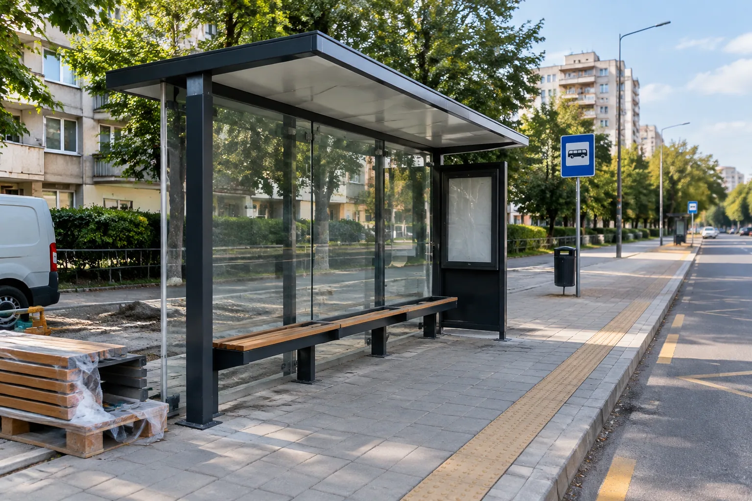 Стара Загора монтира нови спирки и гони срок до октомври