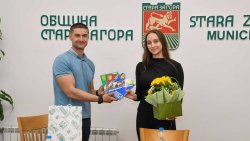 Стефани Кирякова се върна там, откъдето започна: Стара Загора посрещна олимпийската шампионка за &bdquo;Фея под липите&ldquo;