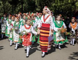 Цветница в Стара Загора: 813 Росици и 523 Маргарити празнуват имен ден