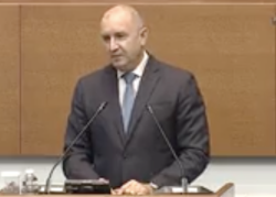 Румен Радев с остър въпрос за войната: &bdquo;Дали Русия ще стои спокойно, или ще отговори?&ldquo;