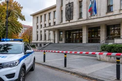 Съдебната палата в Стара Загора спира работа след сигнал за бомба