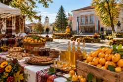 Хрищени отбелязва 20-и Празник на райската ябълка